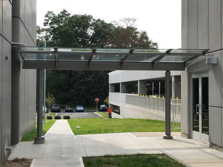 Canopies & Windbreaks - Enseicom